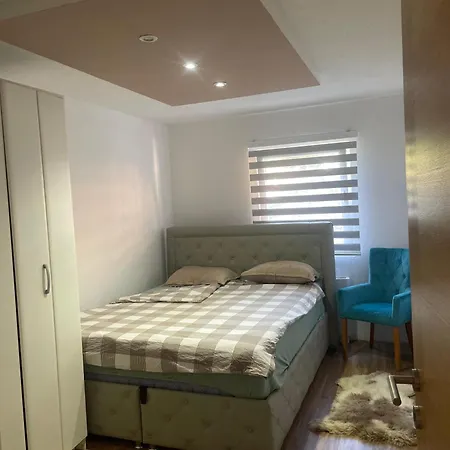 Hills Private Heated Indoor Pool سراييفو